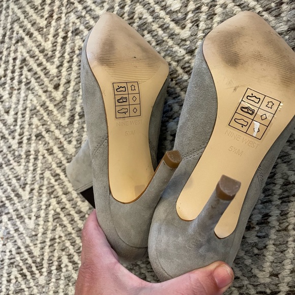 Like new Nine West ankle boots, size 5.5 - Picture 4 of 4
